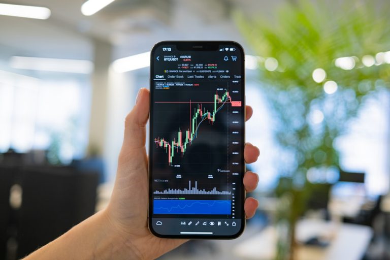 The Complete TFSA Investment Strategy That Generates Maximum Tax-Free Returns